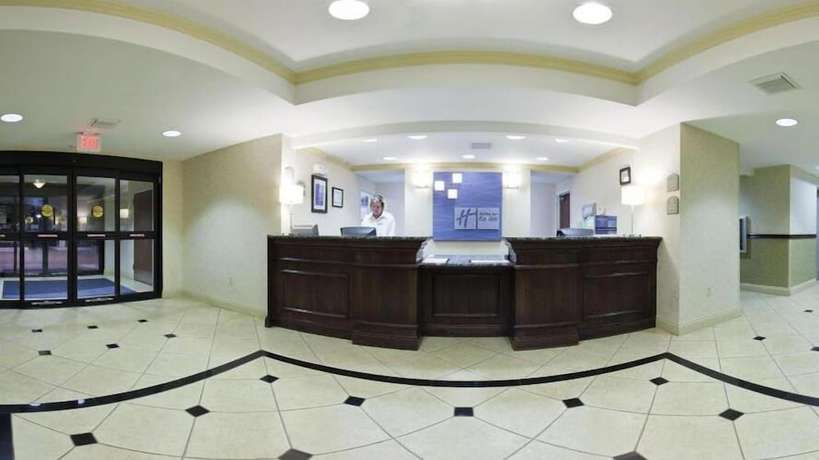 Imagen de los interiores del Hotel Holiday Inn Express And Suites Muskogee, An Ihg. Foto 17