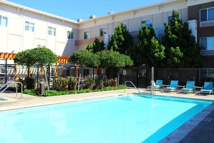 Imagen de la piscina del Hotel Holiday Inn Express And Suites Napa American Canyon, An Ihg. Foto 19