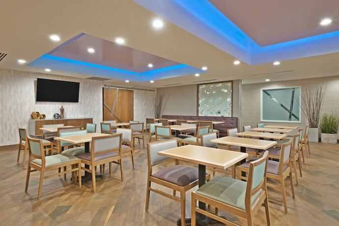 Imagen de los interiores del Hotel Holiday Inn Express And Suites New Cumberland, An Ihg. Foto 16