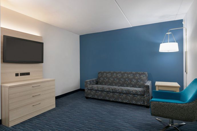 Imagen de la habitación del Hotel Holiday Inn Express And Suites Norfolk Airport, An Ihg. Foto 16