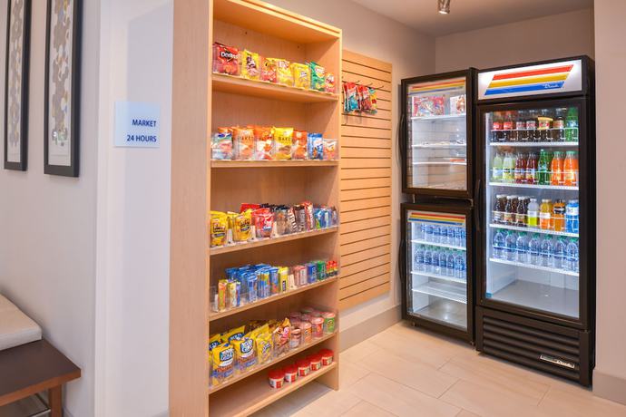 Imagen de los interiores del Hotel Holiday Inn Express And Suites Omaha - 120th And Maple, An Ihg. Foto 18