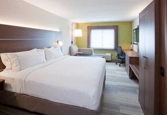 Imagen de la habitación del Hotel Holiday Inn Express And Suites Omaha - 120th And Maple, An Ihg. Foto 16