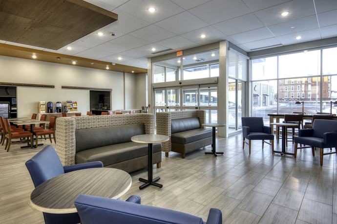 Imagen de los interiores del Hotel Holiday Inn Express And Suites Omaha Downtown - Old Market, An Ihg. Foto 15