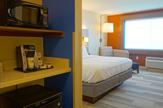 Imagen de la habitación del Hotel Holiday Inn Express And Suites Omaha - Millard Area, An Ihg. Foto 8
