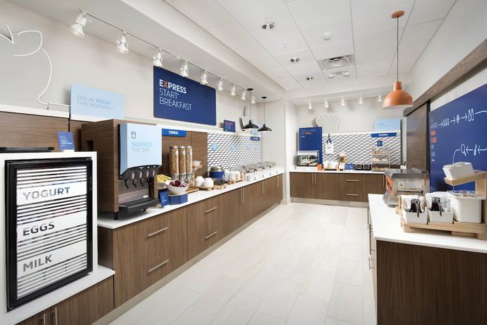 Imagen del bar/restaurante del Hotel Holiday Inn Express And Suites Ormond Beach North Daytona, An Ihg. Foto 10