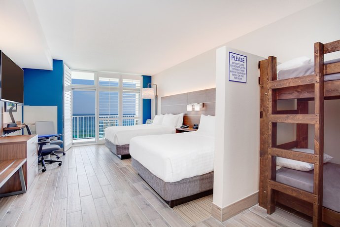 Imagen de la habitación del Hotel Holiday Inn Express And Suites Panama City Beach - Beachfront, An Ihg. Foto 5