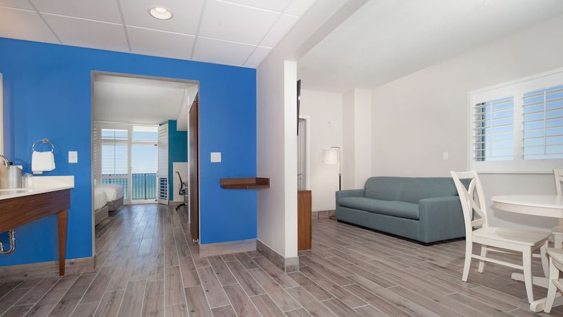 Imagen de la habitación del Hotel Holiday Inn Express And Suites Panama City Beach - Beachfront, An Ihg. Foto 8