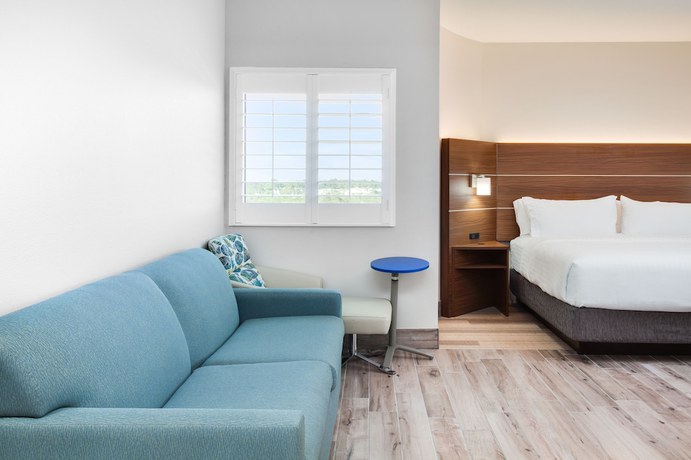 Imagen de la habitación del Hotel Holiday Inn Express And Suites Panama City Beach - Beachfront, An Ihg. Foto 11