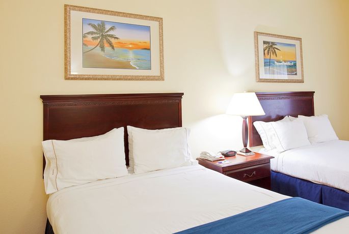 Imagen de la habitación del Hotel Holiday Inn Express And Suites Panama City-tyndall, An Ihg. Foto 7
