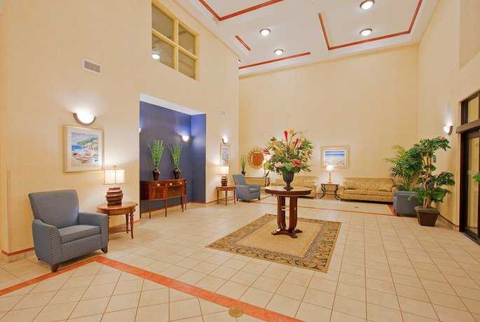 Imagen de los interiores del Hotel Holiday Inn Express And Suites Panama City-tyndall, An Ihg. Foto 16