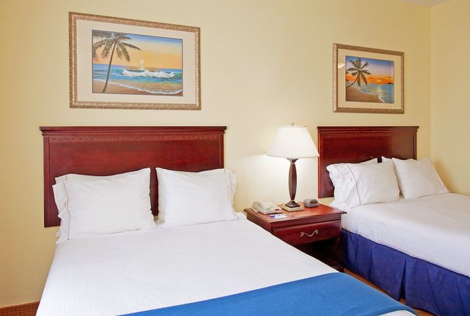 Imagen de la habitación del Hotel Holiday Inn Express And Suites Panama City-tyndall, An Ihg. Foto 10