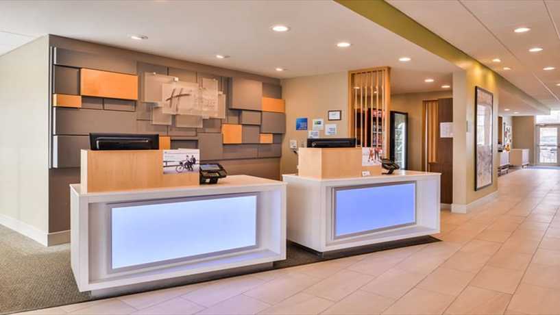 Imagen de los interiores del Hotel Holiday Inn Express And Suites Parkersburg East, An Ihg. Foto 19