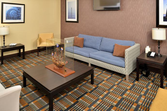 Imagen de los interiores del Hotel Holiday Inn Express And Suites Peekskill -lower Hudson Valley, An Ihg. Foto 18
