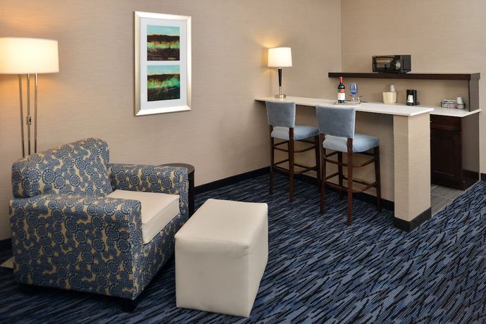 Imagen de la habitación del Hotel Holiday Inn Express And Suites Peekskill -lower Hudson Valley, An Ihg. Foto 10