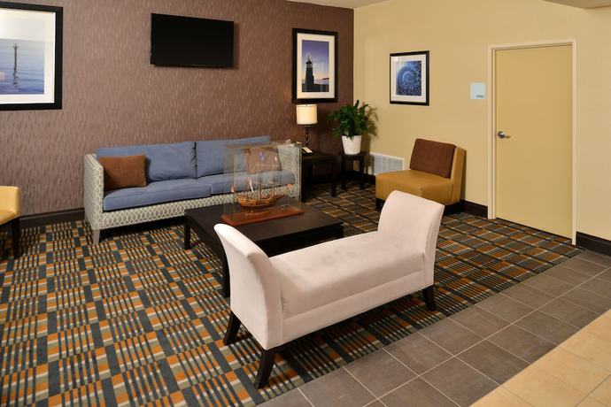 Imagen de los interiores del Hotel Holiday Inn Express And Suites Peekskill -lower Hudson Valley, An Ihg. Foto 20