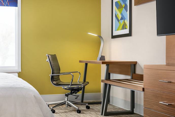 Imagen de la habitación del Hotel Holiday Inn Express And Suites Philadelphia - Mt. Laurel, An Ihg. Foto 5