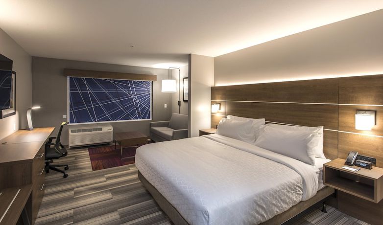 Imagen de la habitación del Hotel Holiday Inn Express And Suites Phoenix North - Happy Valley, An Ihg. Foto 3