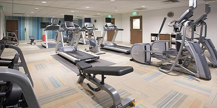 Imagen de los interiores del Hotel Holiday Inn Express And Suites Phoenix North - Happy Valley, An Ihg. Foto 15