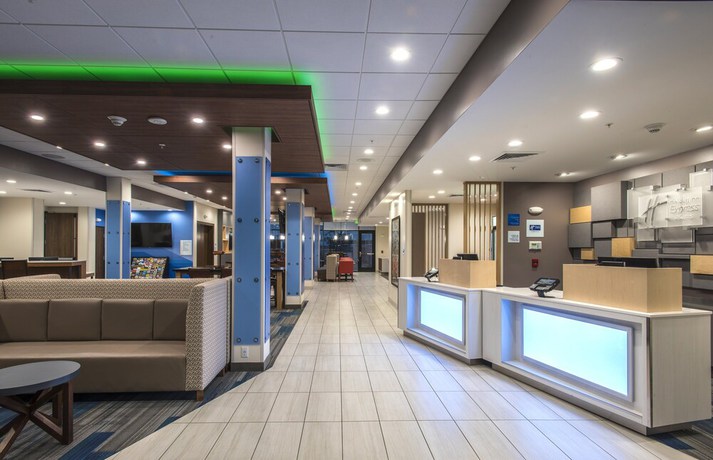 Imagen de los interiores del Hotel Holiday Inn Express And Suites Phoenix North - Happy Valley, An Ihg. Foto 16