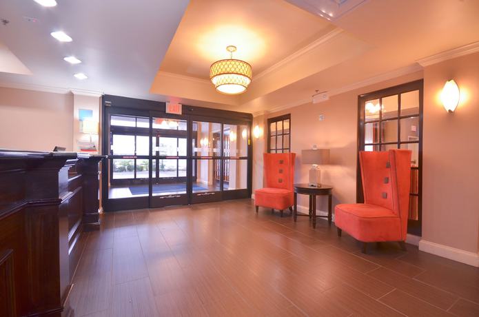 Imagen de los interiores del Hotel Holiday Inn Express And Suites Pine Bluff / Pines Mall, An Ihg. Foto 20