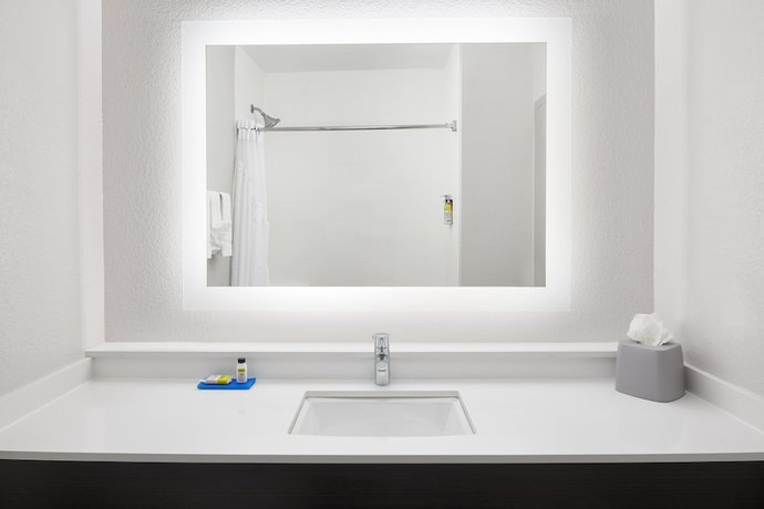 Imagen de la habitación del Hotel Holiday Inn Express And Suites Port Richey, An Ihg. Foto 13