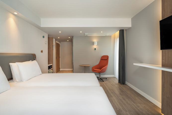 Imagen de la habitación del Hotel Holiday Inn Express And Suites Portimao by IHG. Foto 13