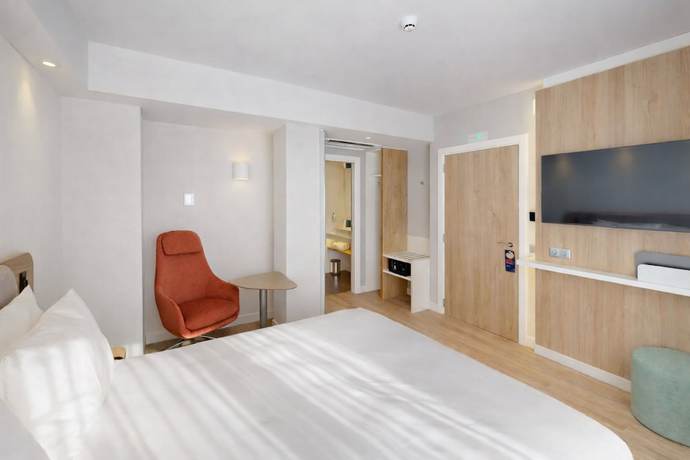 Imagen de la habitación del Hotel Holiday Inn Express And Suites Portimao by IHG. Foto 14