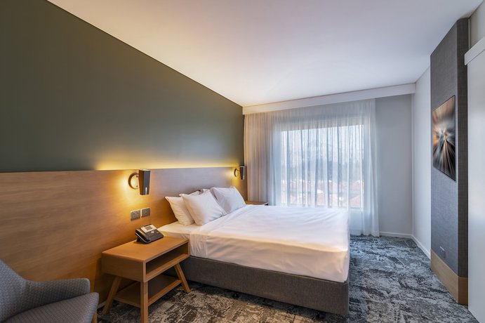 Imagen de la habitación del Hotel Holiday Inn Express And Suites Queenstown, An Ihg. Foto 10