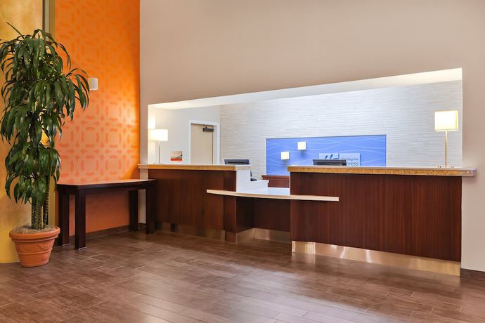 Imagen de los interiores del Hotel Holiday Inn Express And Suites San Jose-morgan Hill, An Ihg. Foto 15