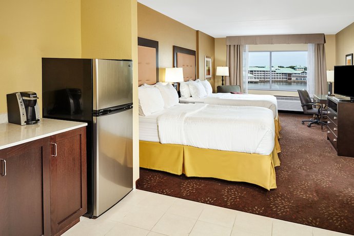 Imagen de la habitación del Hotel Holiday Inn Express And Suites Sandusky, An Ihg. Foto 7
