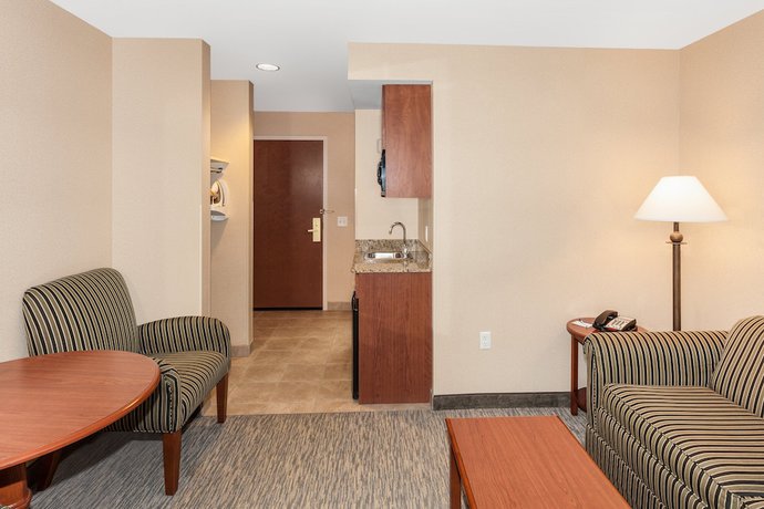 Imagen de la habitación del Hotel Holiday Inn Express And Suites Seabrook, An Ihg. Foto 6