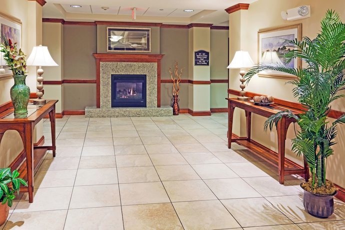 Imagen de los interiores del Hotel Holiday Inn Express And Suites Seabrook, An Ihg. Foto 18