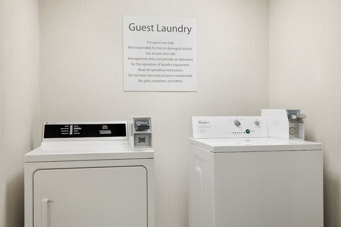 Imagen de los interiores del Hotel Holiday Inn Express And Suites Seymour, An Ihg. Foto 15