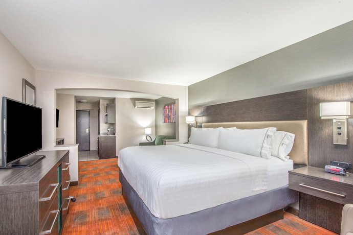 Imagen de la habitación del Hotel Holiday Inn Express And Suites Shawnee-kansas City West, An Ihg. Foto 8