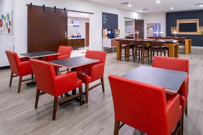 Imagen del bar/restaurante del Hotel Holiday Inn Express And Suites Shreveport - Downtown, An Ihg. Foto 2