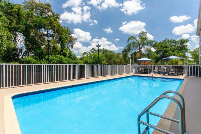 Imagen de la piscina del Hotel Holiday Inn Express And Suites Silver Springs - Ocala, An Ihg. Foto 20