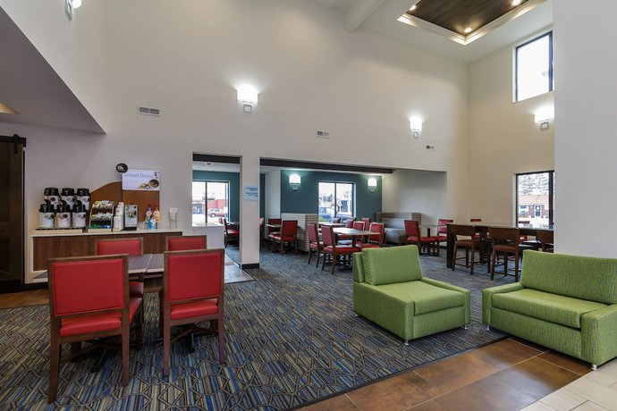 Imagen de los interiores del Hotel Holiday Inn Express And Suites South Bend, An Ihg. Foto 16