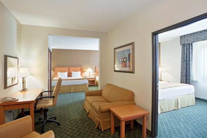 Imagen de la habitación del Hotel Holiday Inn Express And Suites South - Lincoln, An Ihg. Foto 2