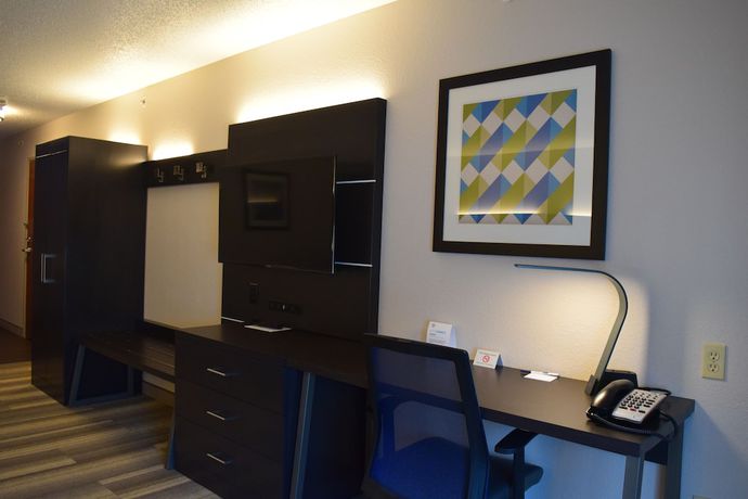 Imagen de la habitación del Hotel Holiday Inn Express And Suites Sparta, An Ihg. Foto 10