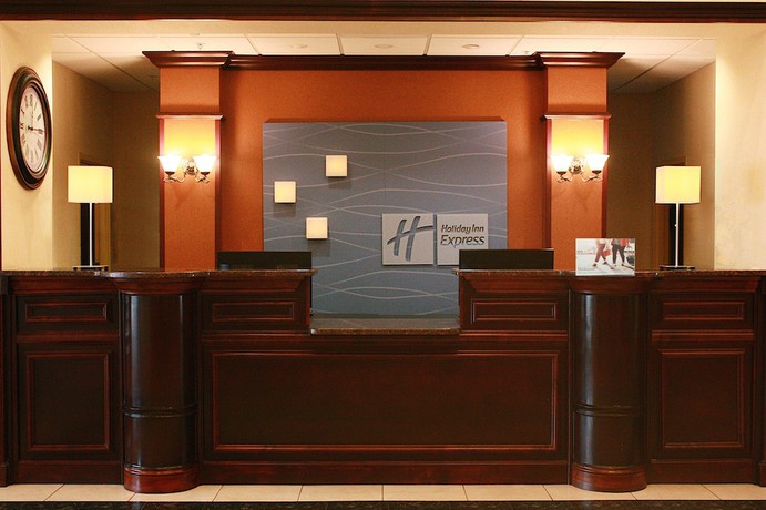 Imagen de los interiores del Hotel Holiday Inn Express And Suites Spring Hill, An Ihg. Foto 16