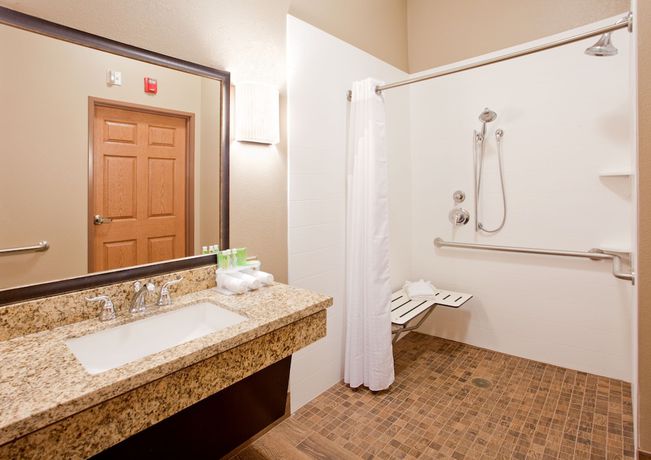 Imagen de la habitación del Hotel Holiday Inn Express And Suites St. Joseph, An Ihg. Foto 6