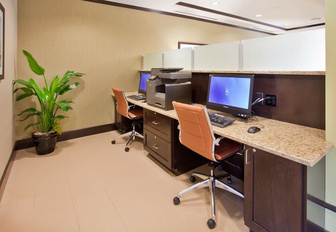 Imagen de los interiores del Hotel Holiday Inn Express And Suites St. Joseph, An Ihg. Foto 18