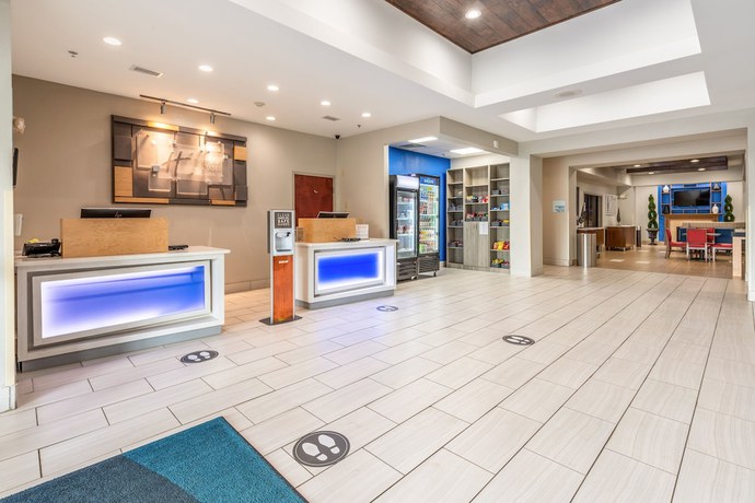 Imagen de los interiores del Hotel Holiday Inn Express And Suites Statesville, An Ihg. Foto 18