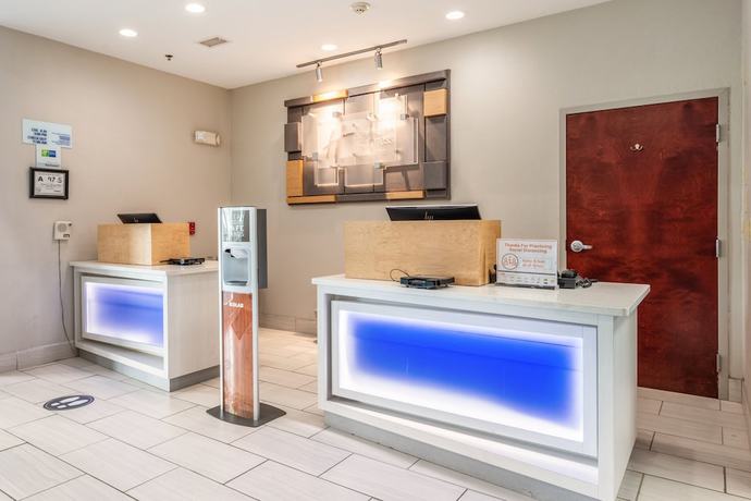 Imagen de los interiores del Hotel Holiday Inn Express And Suites Statesville, An Ihg. Foto 20