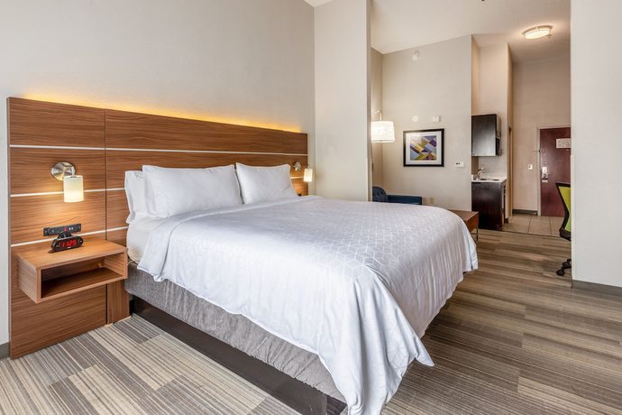 Imagen de la habitación del Hotel Holiday Inn Express And Suites Statesville, An Ihg. Foto 15