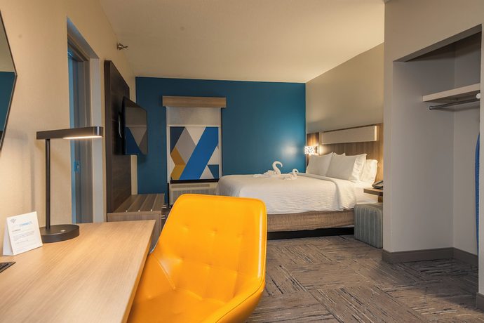 Imagen de la habitación del Hotel Holiday Inn Express And Suites Tampa Northwest - Oldsmar, An Ihg. Foto 7