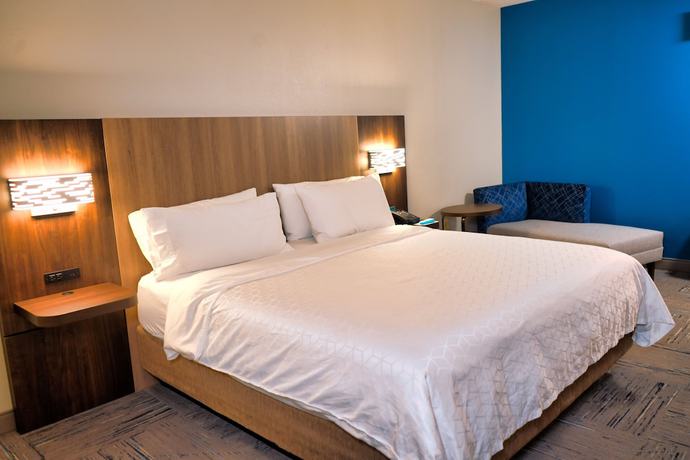 Imagen de la habitación del Hotel Holiday Inn Express And Suites Tampa Northwest - Oldsmar, An Ihg. Foto 14