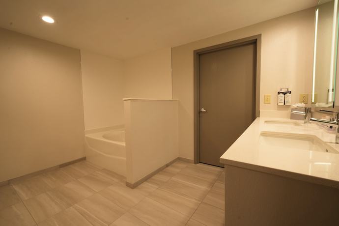 Imagen de la habitación del Hotel Holiday Inn Express And Suites Tampa Northwest - Oldsmar, An Ihg. Foto 17