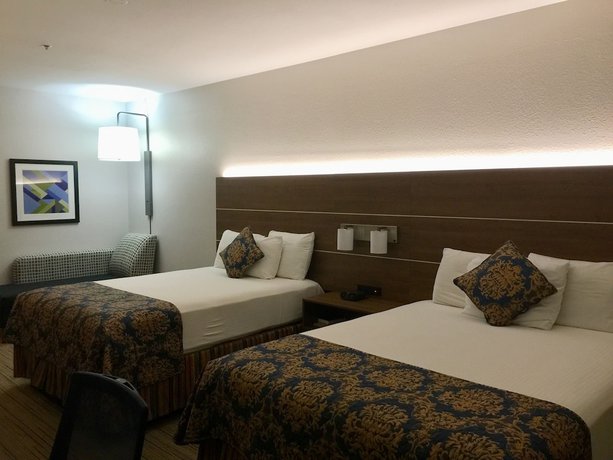 Imagen de la habitación del Hotel Holiday Inn Express And Suites Tulare, An Ihg. Foto 3