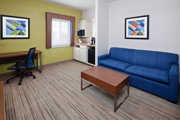 Imagen de la habitación del Hotel Holiday Inn Express And Suites Tulare, An Ihg. Foto 7